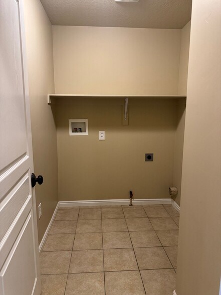 Building Photo - 5417 W Brentford Ct