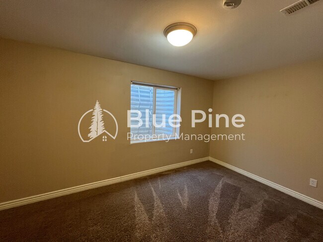 Building Photo - 2006 Eagle Pointe Dr