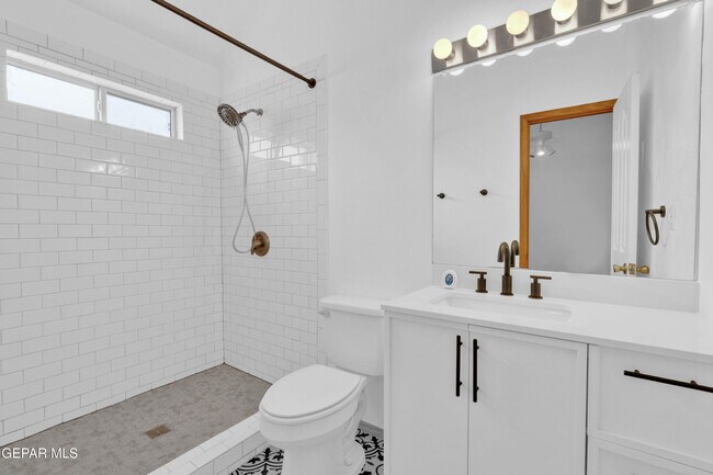 Building Photo - 7516 Plaza Taurina Dr