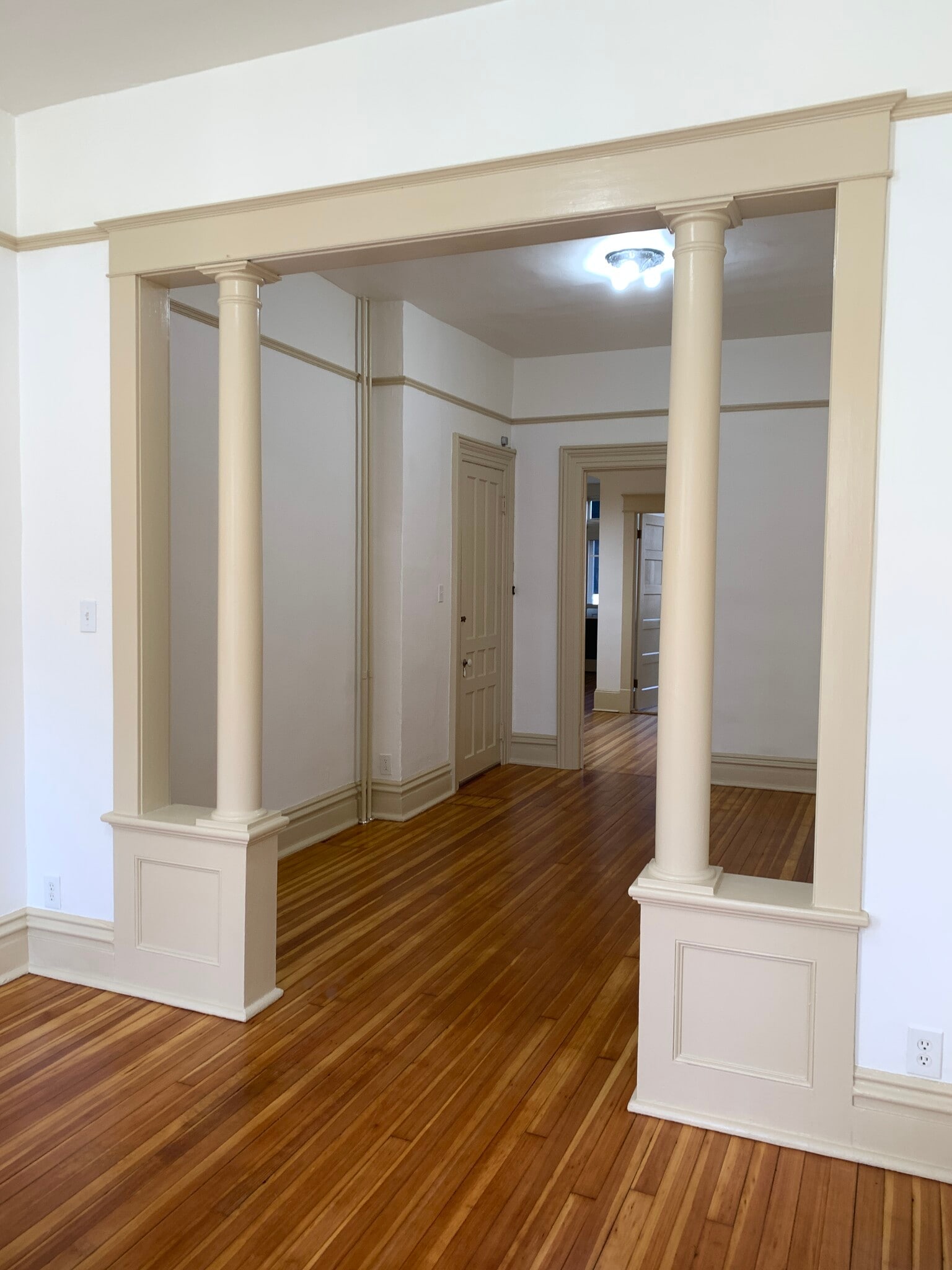 Building Photo - 292 Lark St