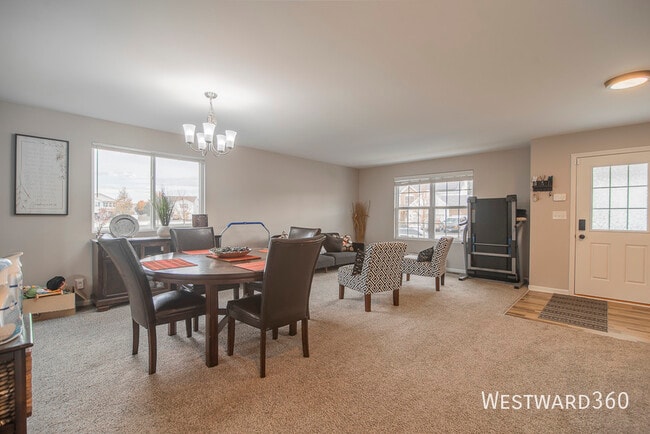 Building Photo - 2971 Ellsworth Dr