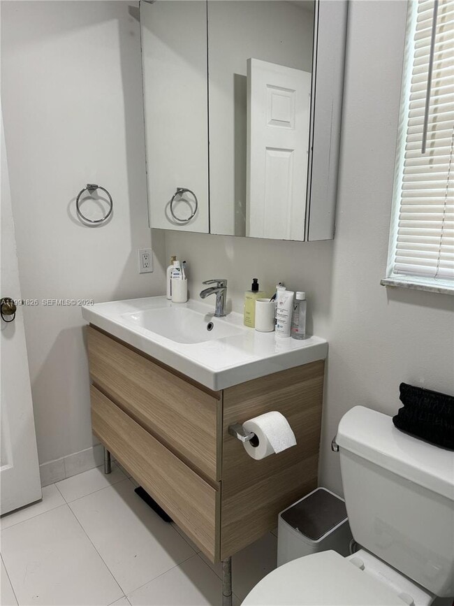 Building Photo - 2002 Andromeda Ln