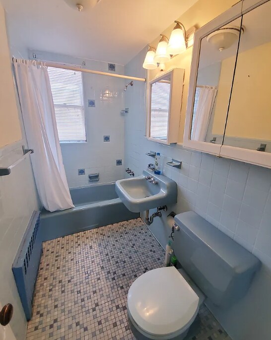 Building Photo - 65 Olcott St