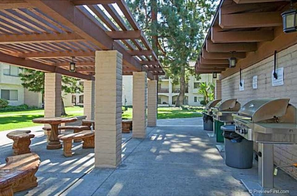 Building Photo - 10699 San Diego Mission Rd
