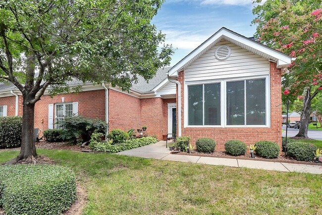Building Photo - 11357 Olde Turnbury Ct