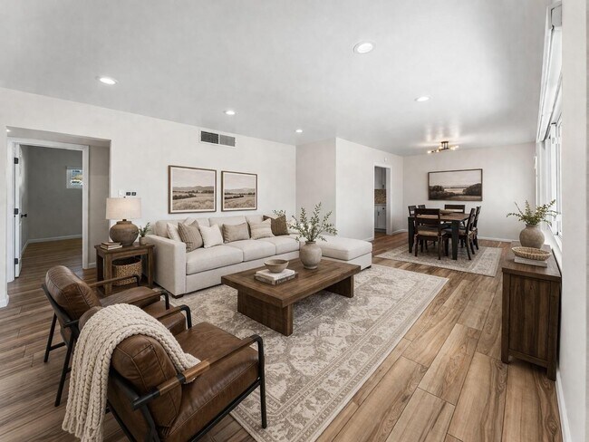 Building Photo - 8302 E Windsor Ave