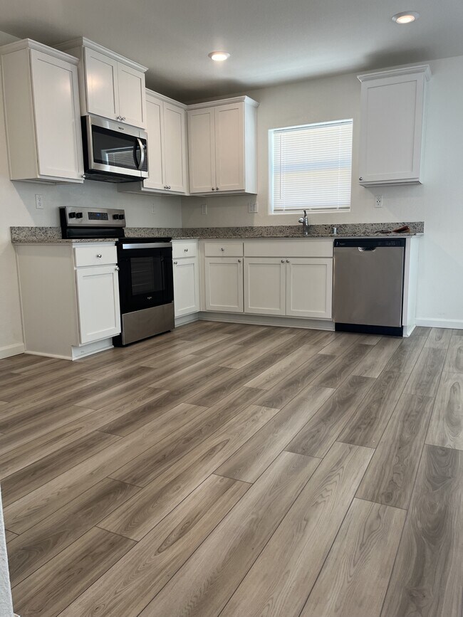 Building Photo - 6334 Trevor Dr