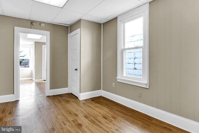 Building Photo - Coming Soon- Spacious 3 Bedroom Home with ...
