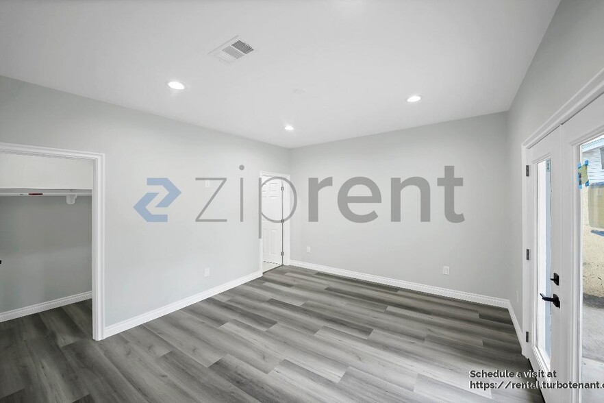 Building Photo - 4514 Ellenwood Dr