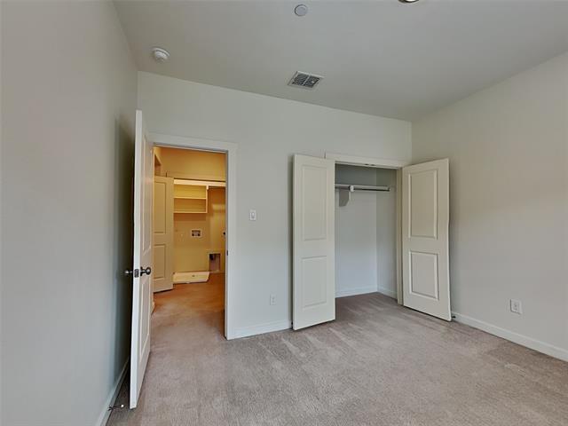 Building Photo - 2716 Majesty Dr