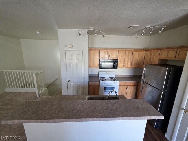 Building Photo - 6316 Beige Bluff St