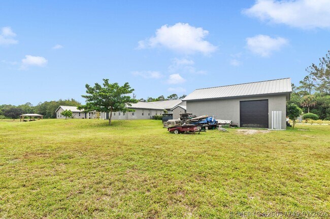 Building Photo - 2770 E Rd