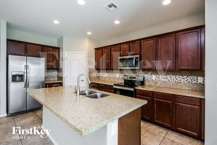 Building Photo - 2117 W Bennett Way