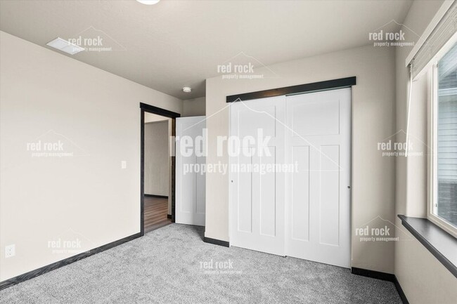 Building Photo - 6659 W Irish Cir