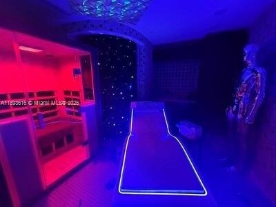 Building Photo - 6899 Collins Ave