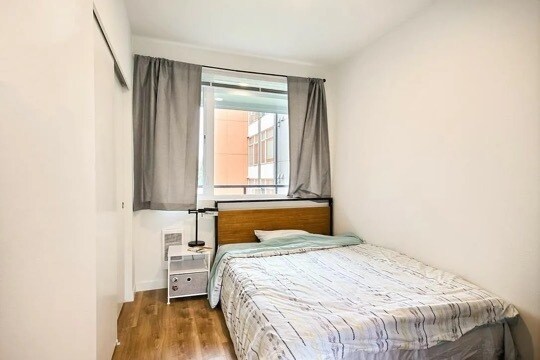 Building Photo - 121 12th Ave E