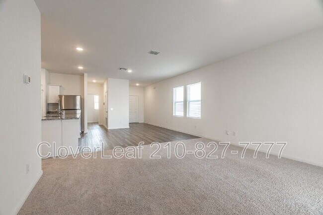Building Photo - 7415 Corral Smt