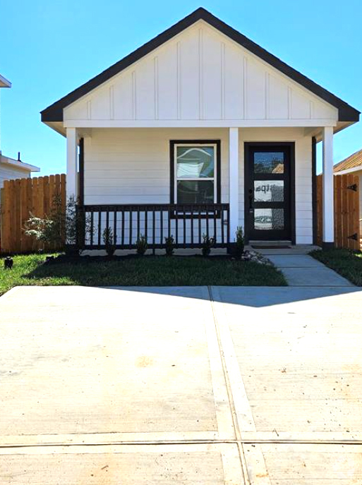 Building Photo - 16478 Valerie Marie Pl