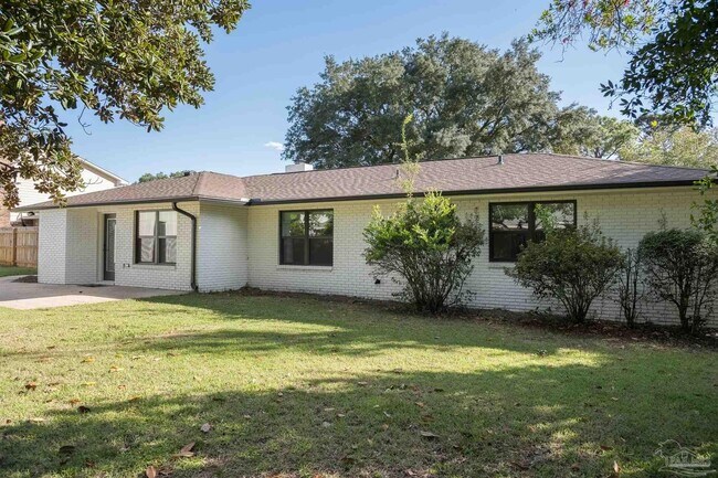 Building Photo - 2540 Hallmark Dr