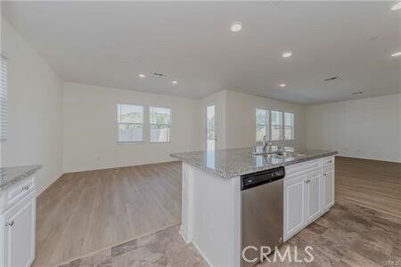 Building Photo - 24679 Acadia Dr