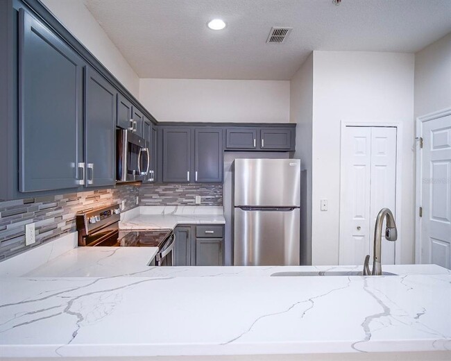 Building Photo - 10033 Moorshire Cir