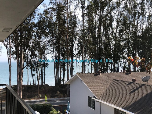 Building Photo - Impeccable 2BR, 1BA Capitola Condo with Oc...