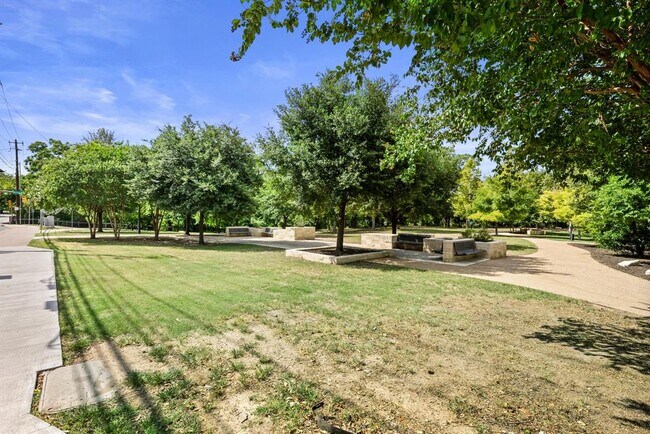 Building Photo - 1900 Barton Springs Rd