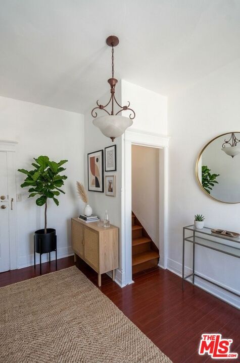 Building Photo - 1705 W 14th St