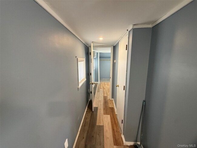 Building Photo - 275 Robinson Ave
