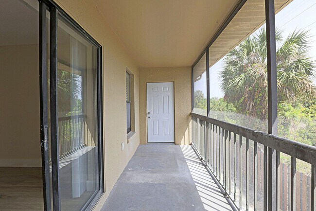 Building Photo - Mystic Gardens 5331-3114