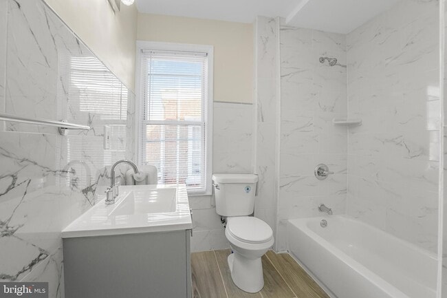 Building Photo - 2321 Tatnall St