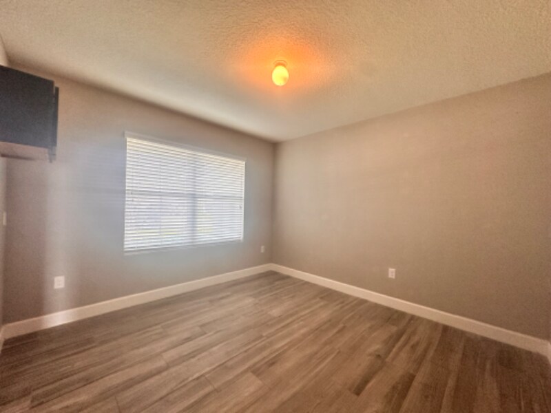 Building Photo - 4441 Lindever Ln