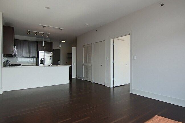 Building Photo - 1460 N Halsted St