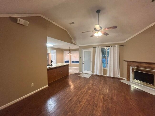 Building Photo - 3089 Woodland Crest Dr