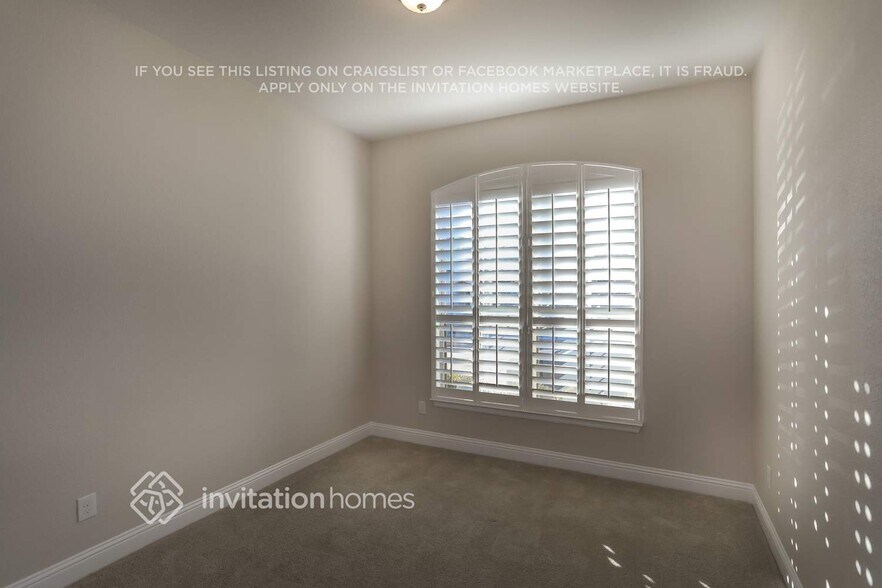 Building Photo - 708 Boardwalk Way