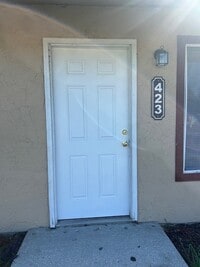 Building Photo - Completely Remodeled three bedroom/one bath