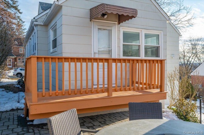 Building Photo - 179 Serrano Ave