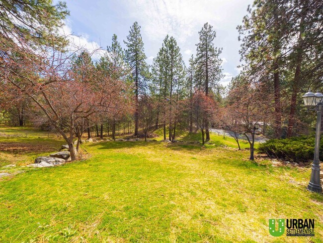 Building Photo - Spacious Glenrose Retreat | 3 Bed + Shop + Private Wooded Setting