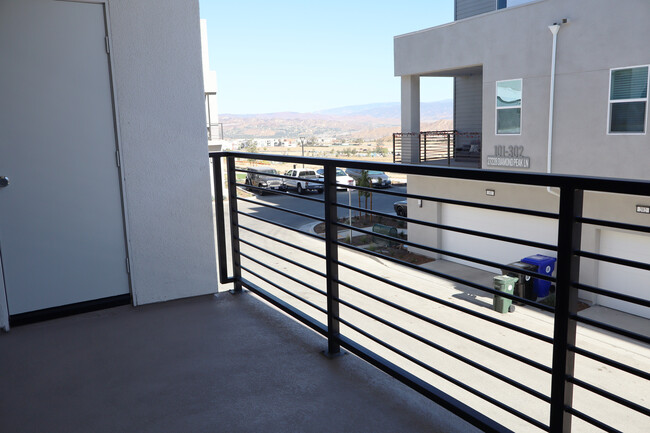 Balcony - 27227 Diamond Peak Ln