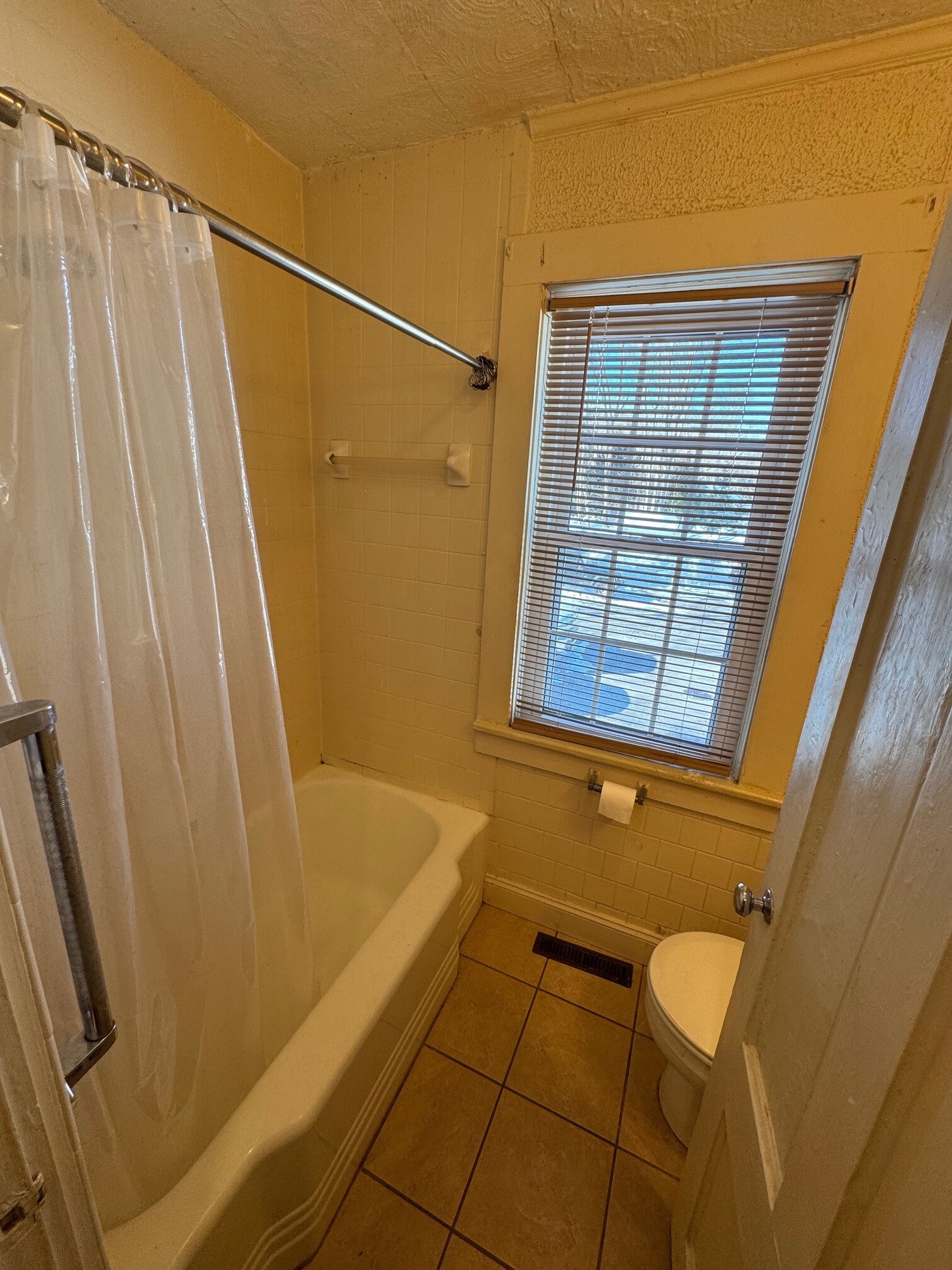 Building Photo - 38 Summer St