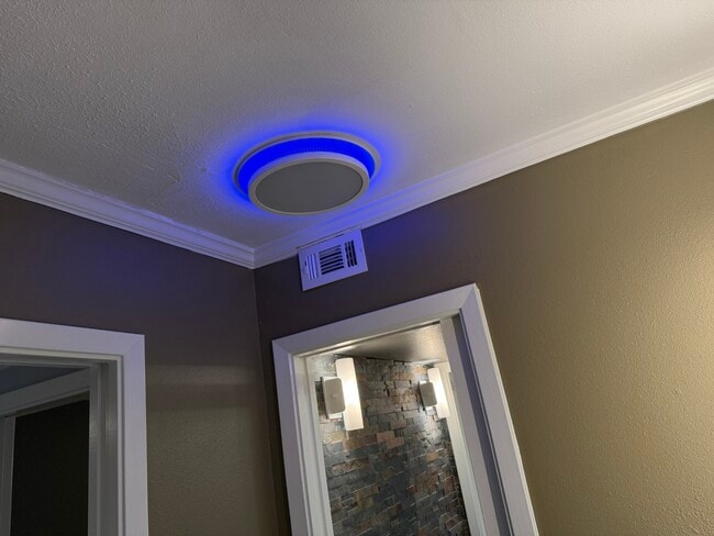 Building Photo - 505 Westcott St