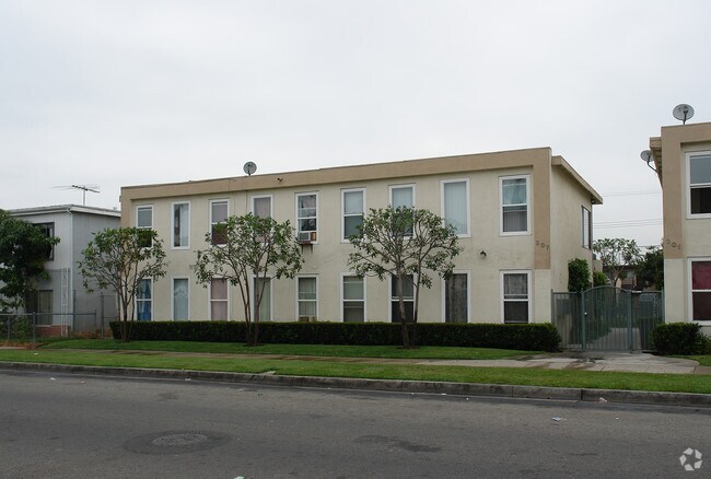 Building Photo - Wilson Apartments