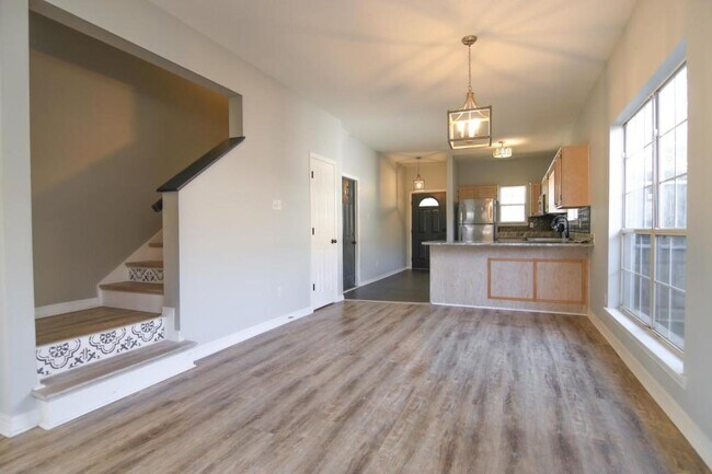 Building Photo - 7943 Audubon Dr