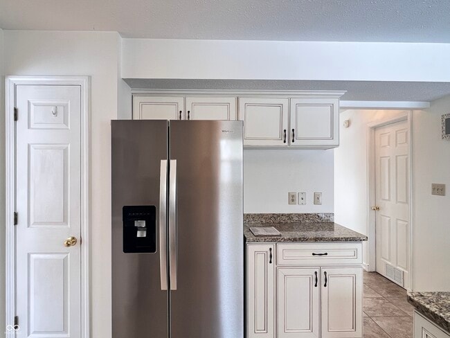 Building Photo - 1157 Aqueduct Way