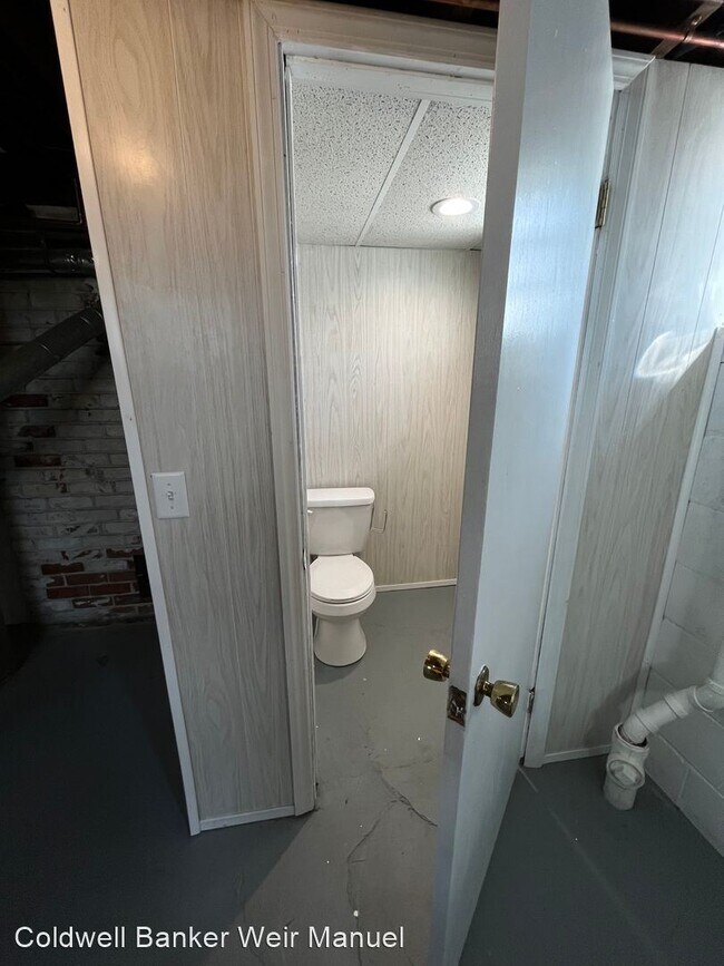 Building Photo - 3 br, 1.5 bath House - 337 Orange Street