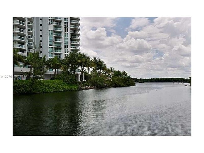 Building Photo - 200 Sunny Isles Blvd