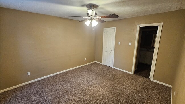 Building Photo - 14734 Treborway Dr