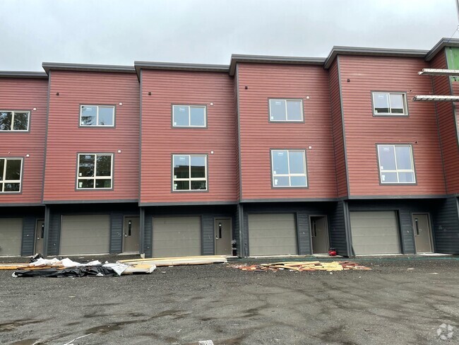 Building Photo - Tongass Townhomes