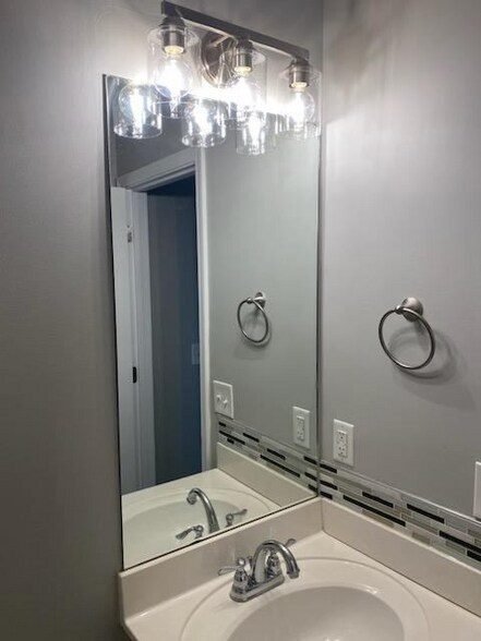 Building Photo - 2341 New Holland Cir