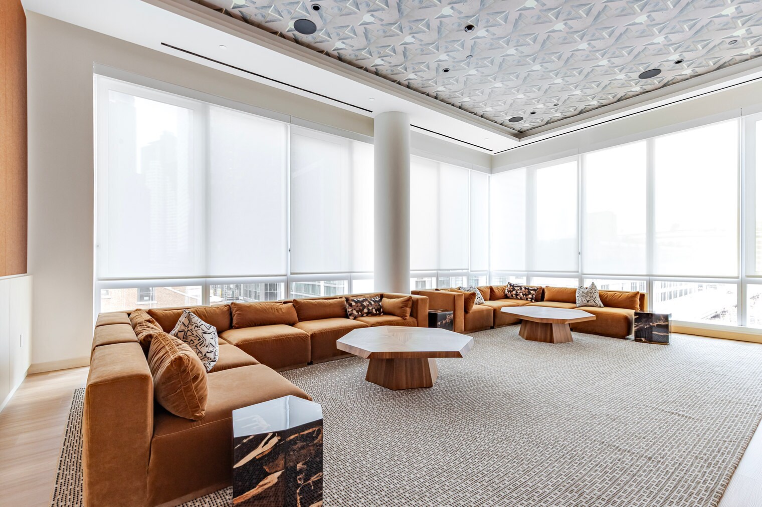 Building Photo - 27-01 Jackson Ave